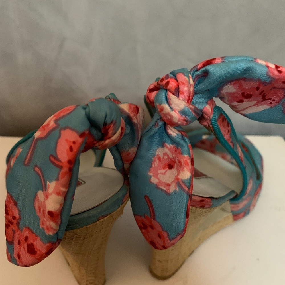 Betsey Johnson Floral Peep Toe Wedges - Picture 9 of 10
